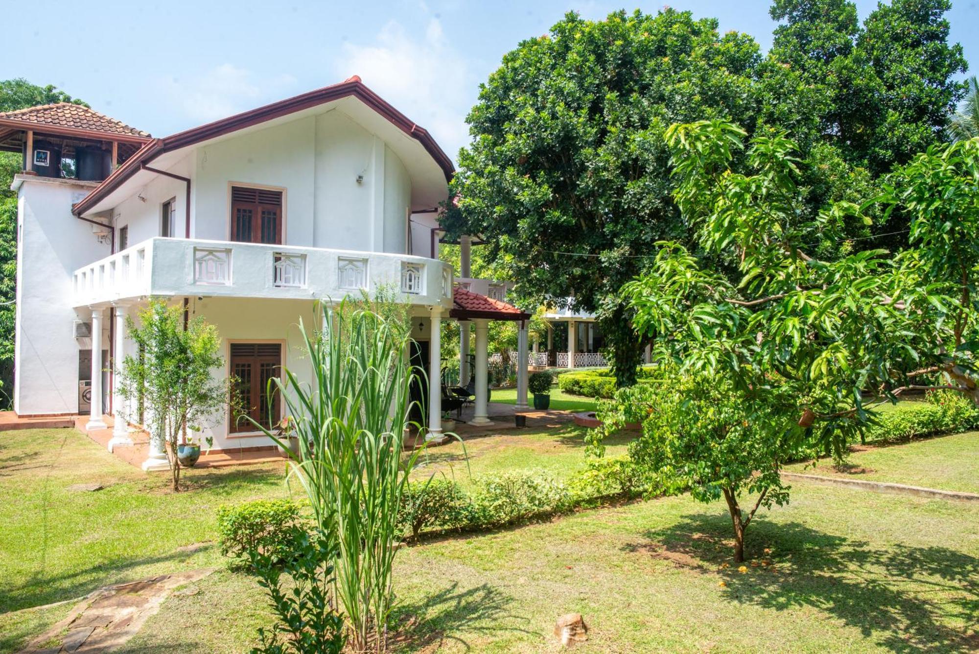 The Jungle Pearl Hotel Udawalawe Exterior foto